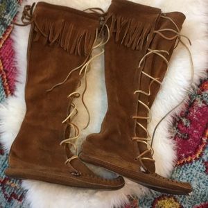 MinneTonka moccasins Real suede sz 6.5